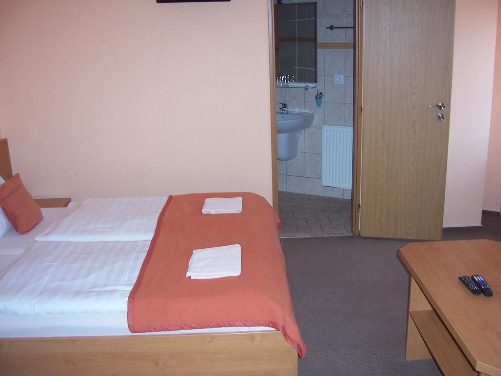 Pension Euro Mikulov Exterior photo